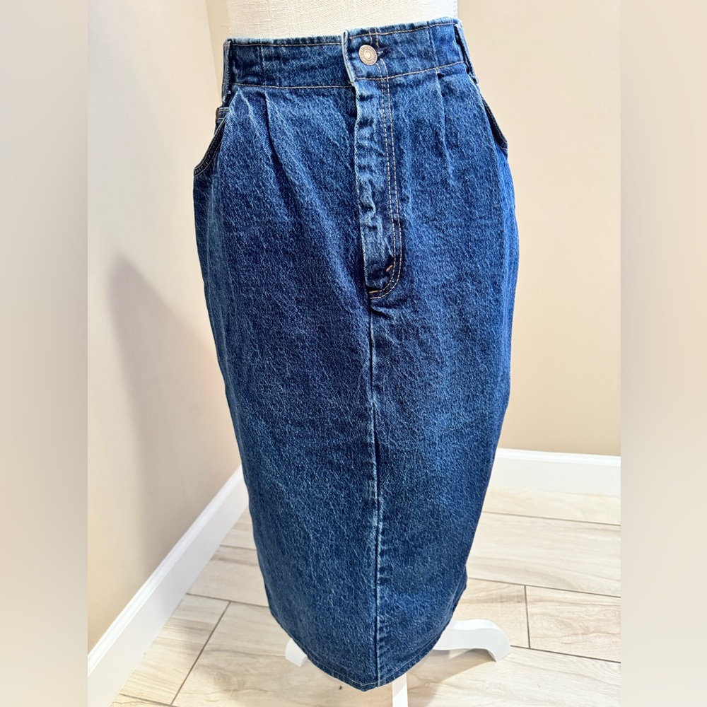 Like New!  Vintage Levi Strauss Denim Skirt